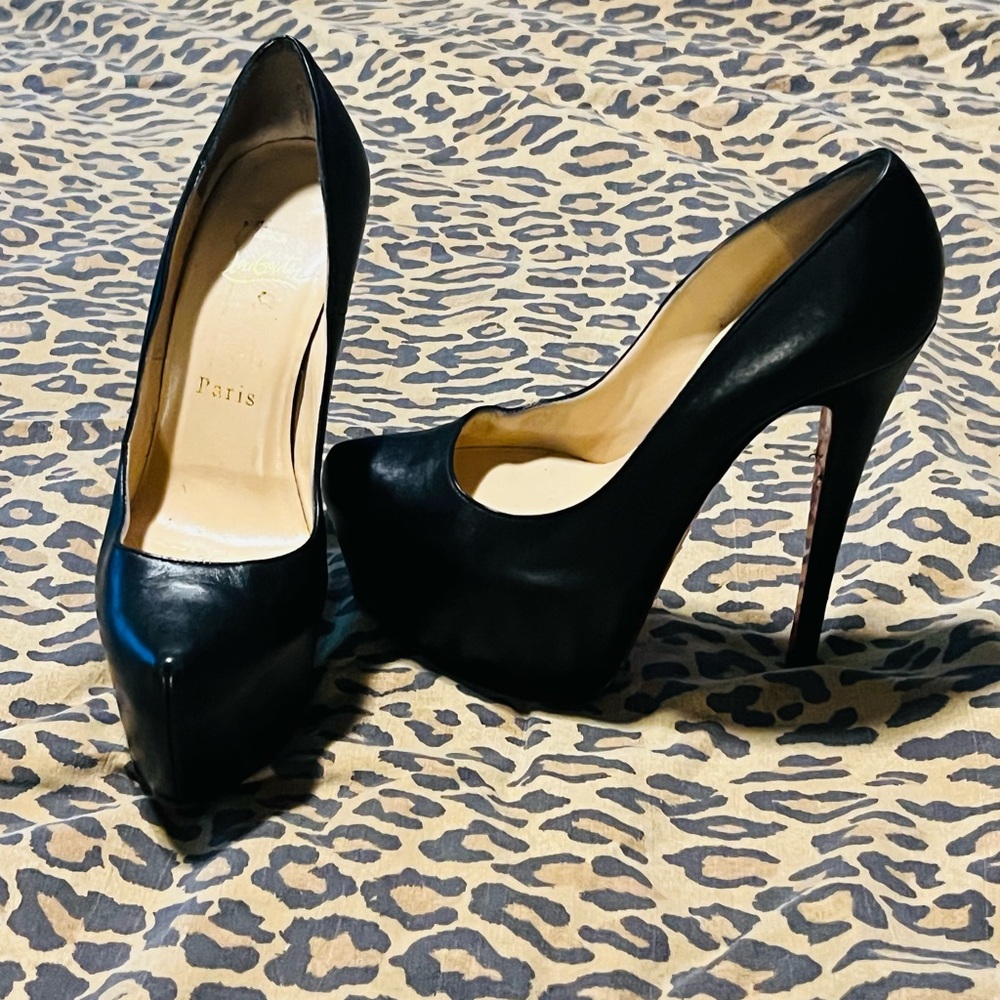 Christian Louboutin Daffodile Platform Pumps Black 6/36